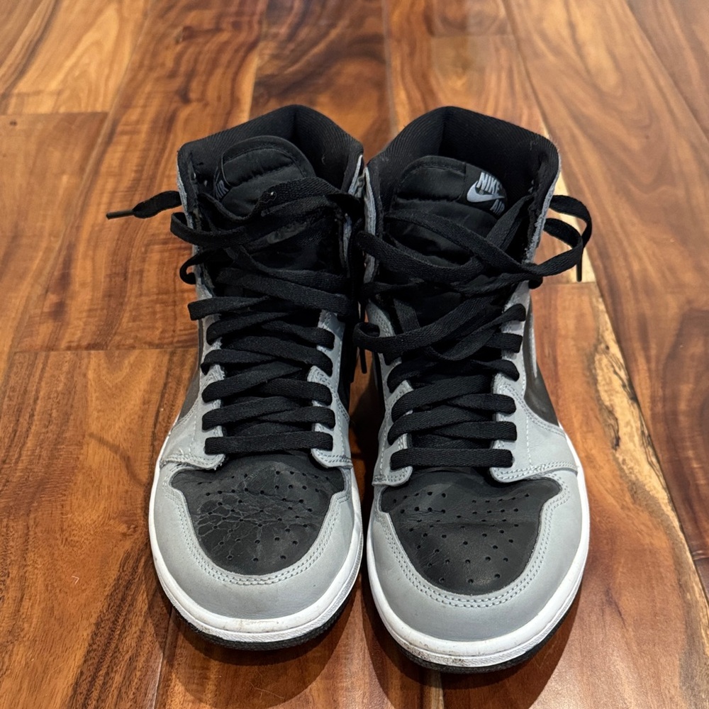 Nike Jordan Retro 1 High Men's Black and Gray Sneakers